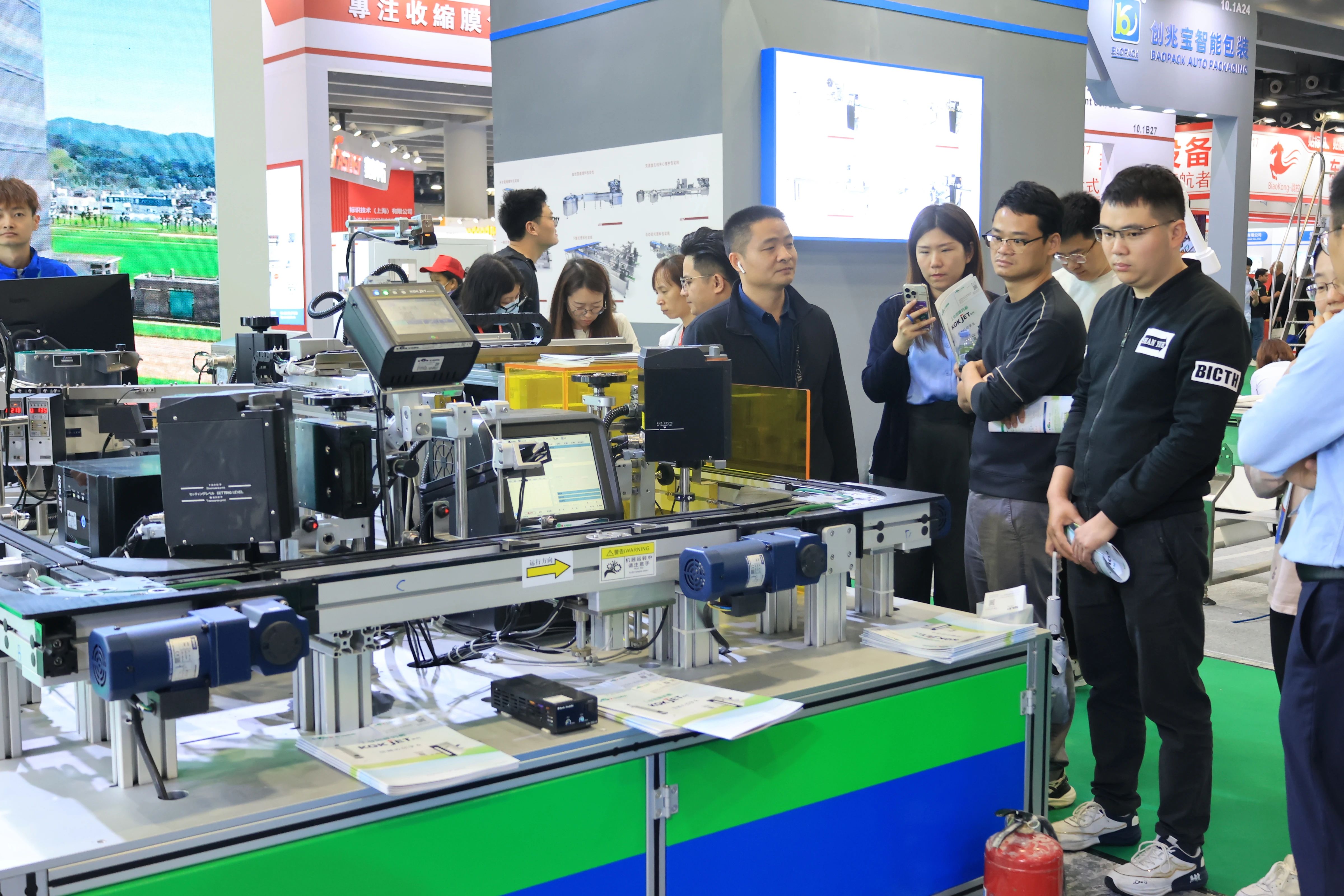 正在上传... 2e0fa0000b56619e423096a4d6761dd8.jpg