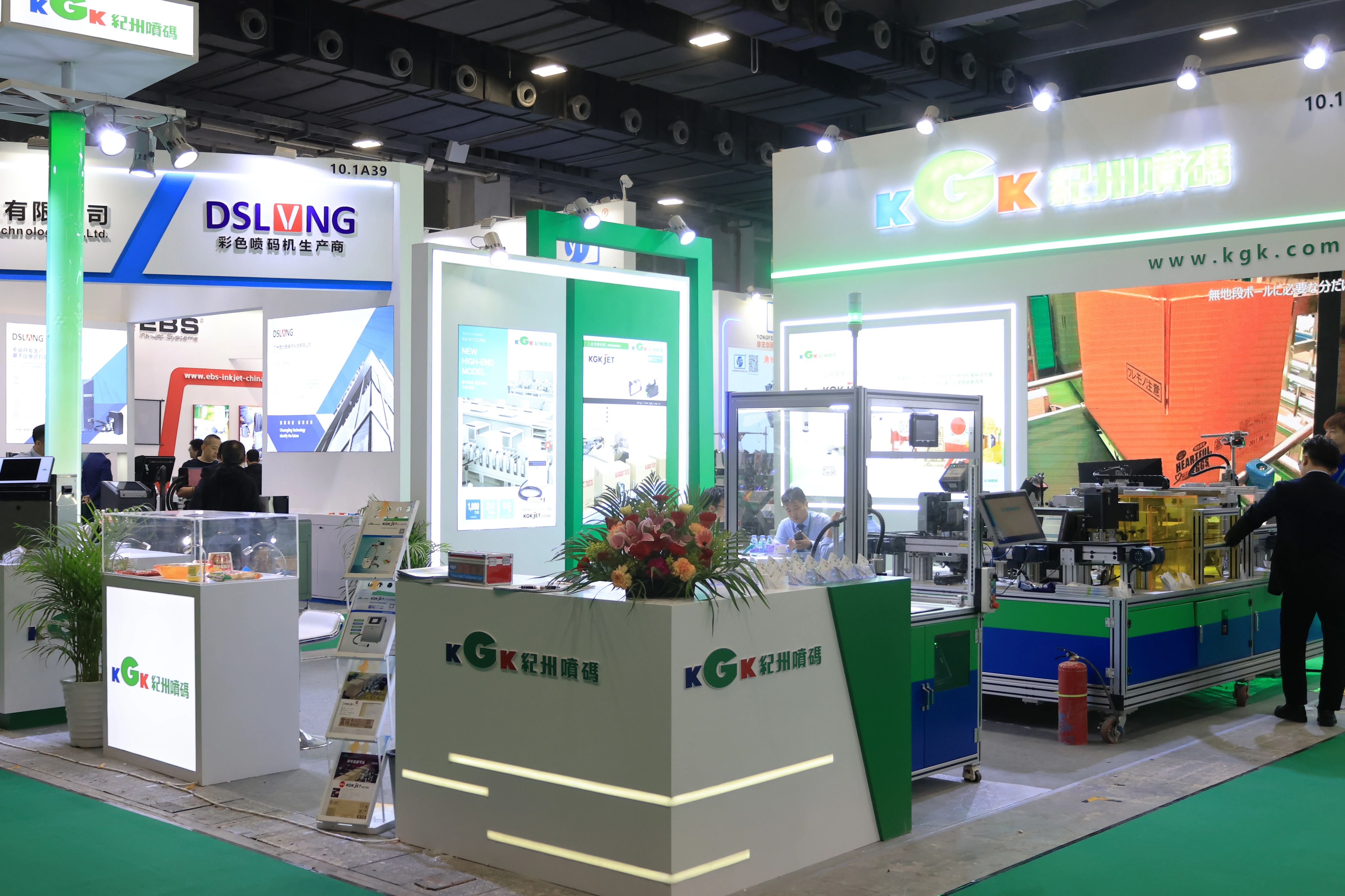 正在上传... b7c1212452fe3081c933945ea1b8ea08.jpg