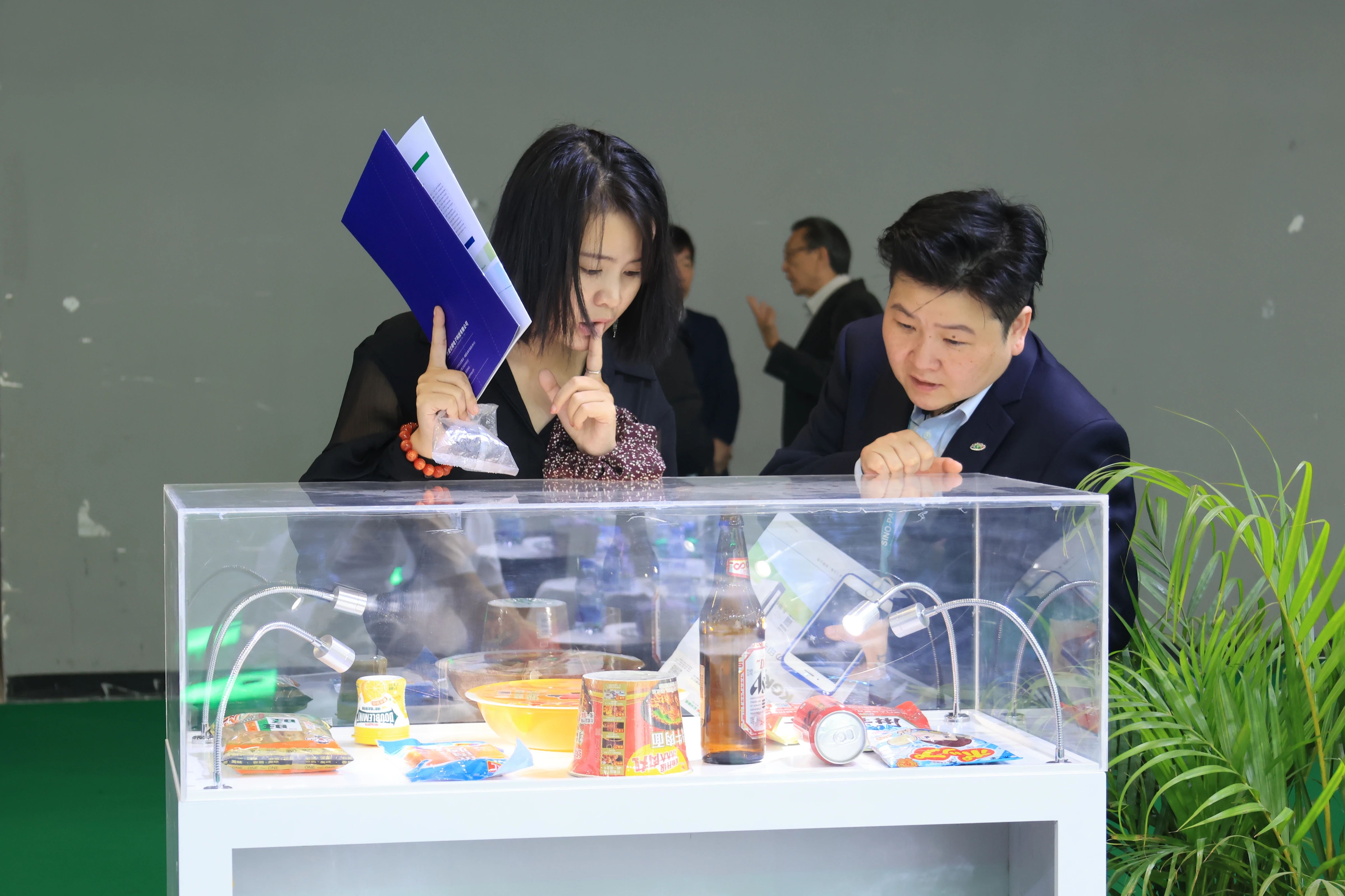 正在上传... 69ef1fb494d75df38e43ed8a5bd9b42b.jpg